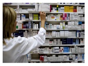 UGT firmará 5 aumento salarial trabajadores Farmacia