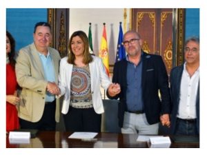 empleados públicos Andalucía recuperan jornada 35 horas