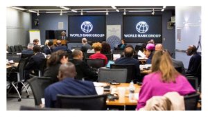 Sindicatos activistas mundo boicotean consulta Banco Mundial APP