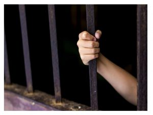 78 menores de tres años viven madres prisión